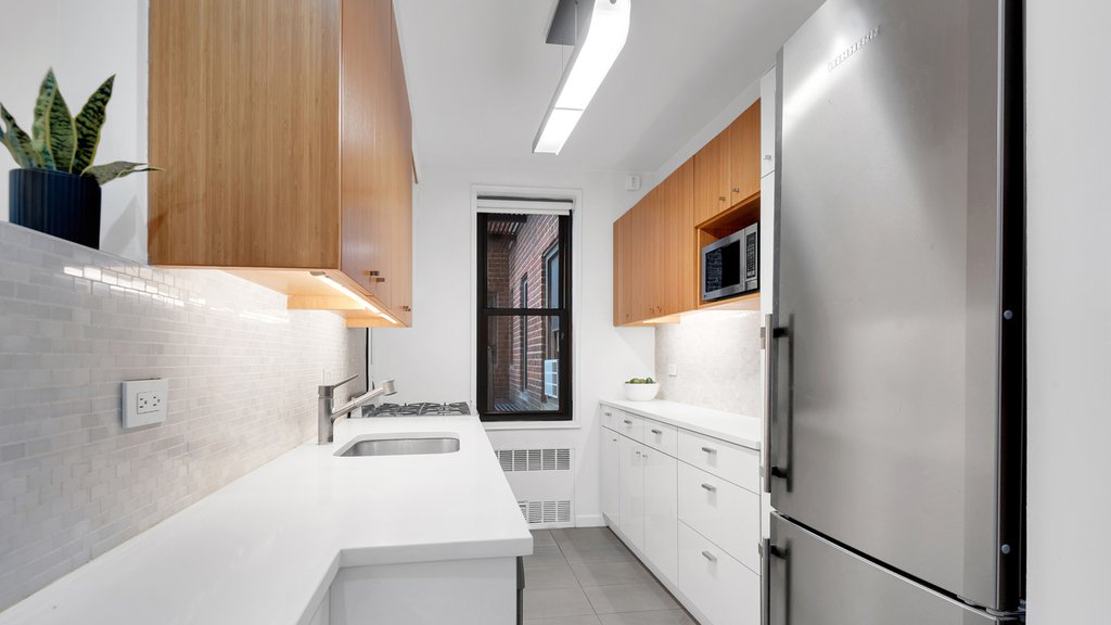 100 West 12th Street, Unit 2D photo 5