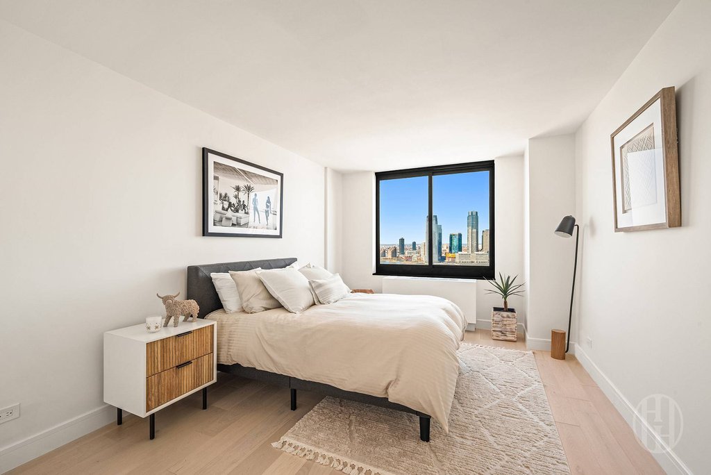200 Rector Place, Unit 35C photo 8