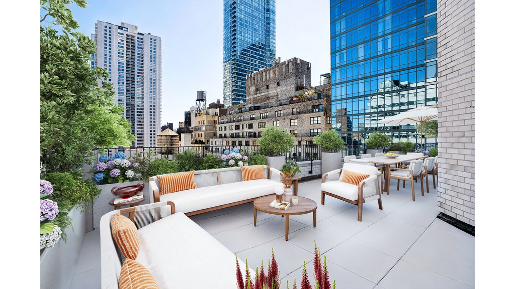 200 East 58th Street, Unit 18A photo 2