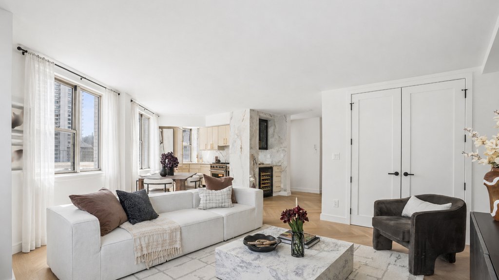 200 East 58th Street, Unit 18A photo 8
