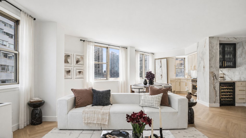 200 East 58th Street, Unit 18A photo 4