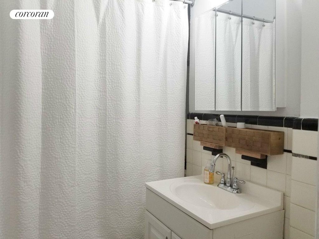 26 West 97th Street, Unit 1A photo 3