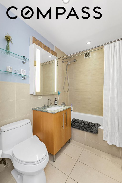 1 Northside Piers, Unit 24J photo 9