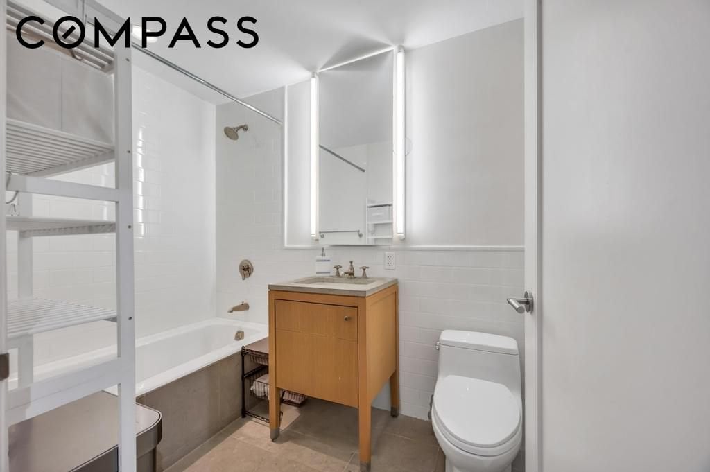2628 Broadway, Unit 15B photo 14