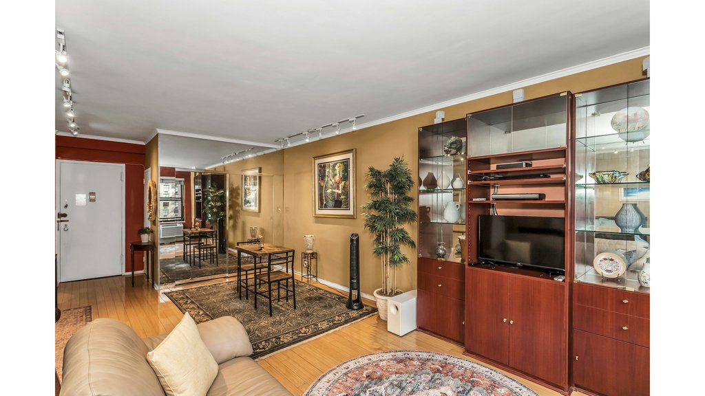 2 Tudor City Place, Unit 3MS photo 5
