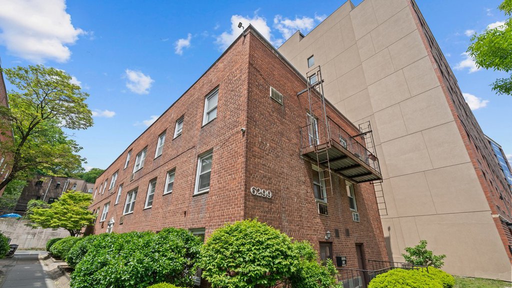 6299 Broadway, Unit C3A