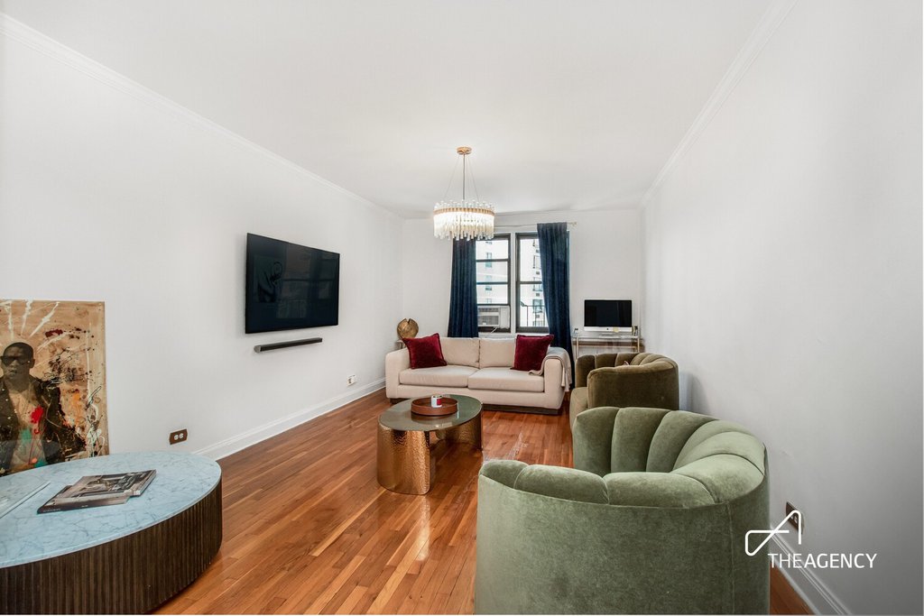 512 Kappock Street, Unit 2J