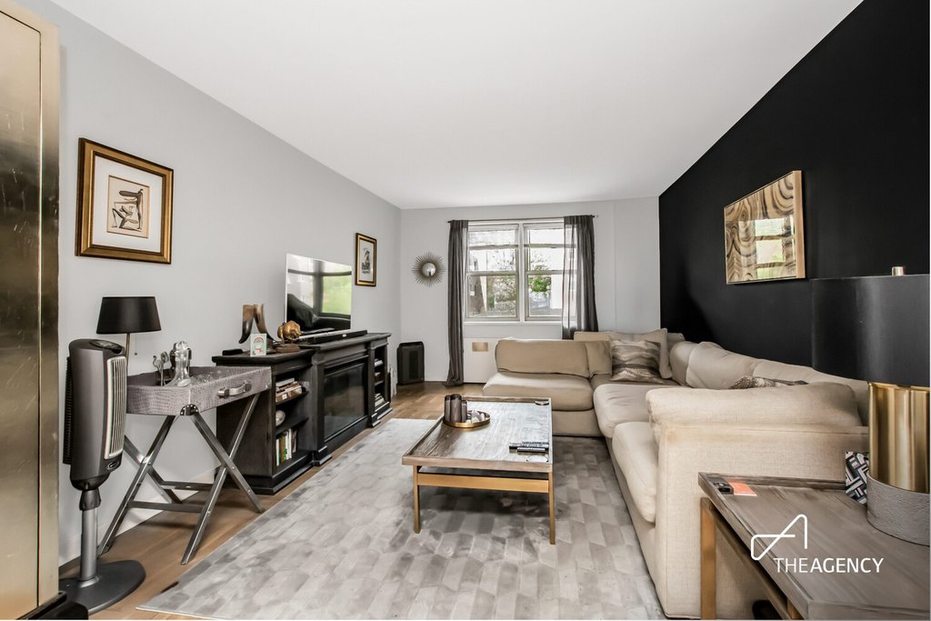 3050 Fairfield Avenue, Unit 3F
