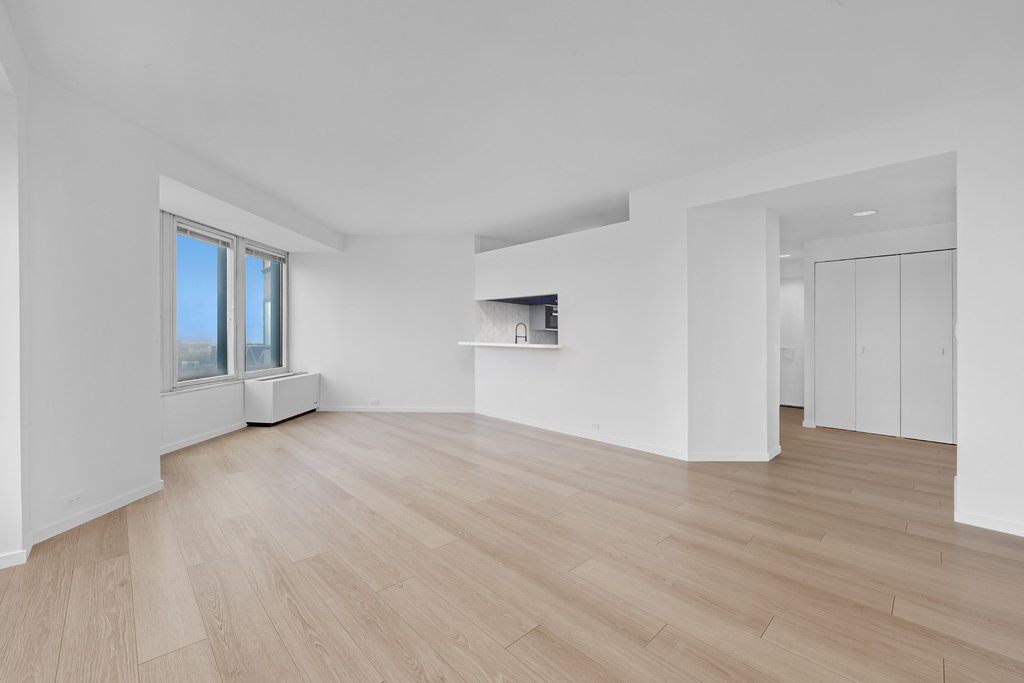 150 West 56th Street, Unit 5505 photo 2