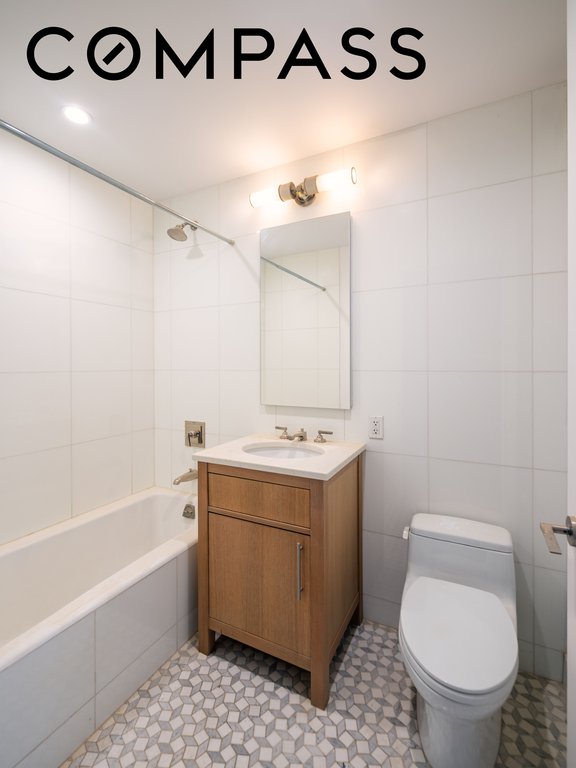 80 Riverside Boulevard, Unit 12A photo 13