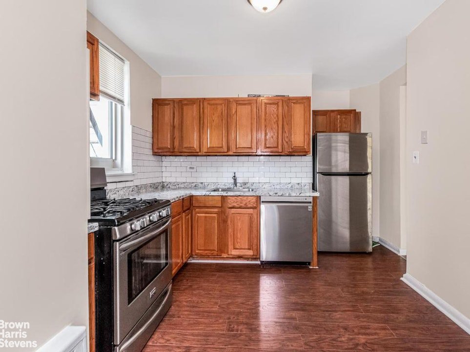 629 Kappock street, Unit 2P photo 7