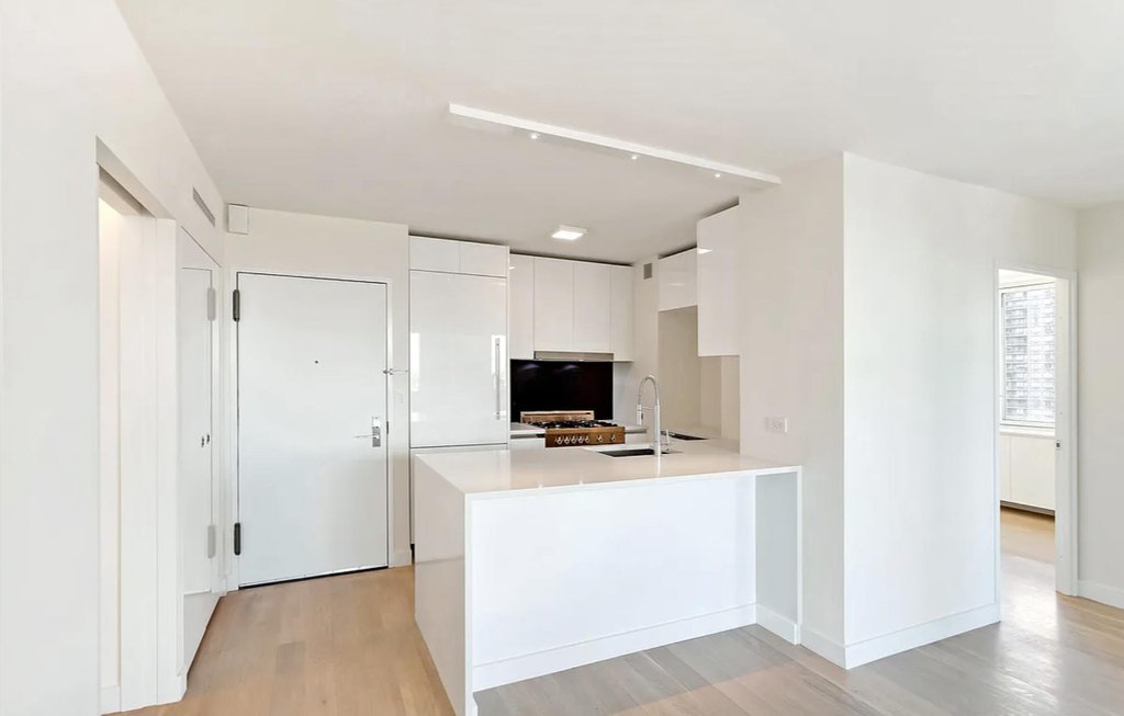 301 West 53rd Street, Unit 8F photo 4