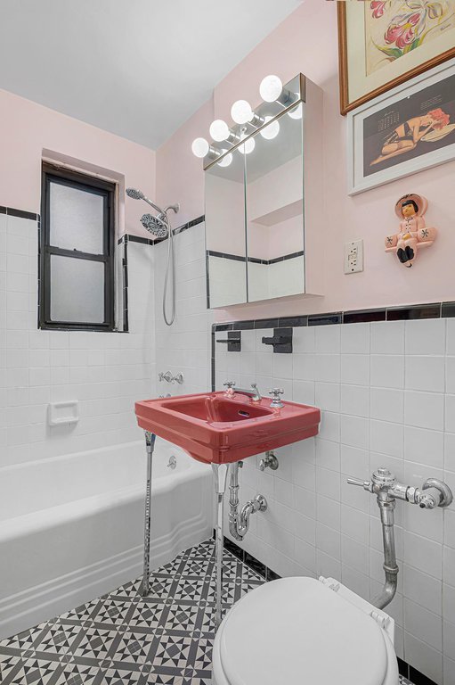 54 East 8th Street, Unit 4D photo 4