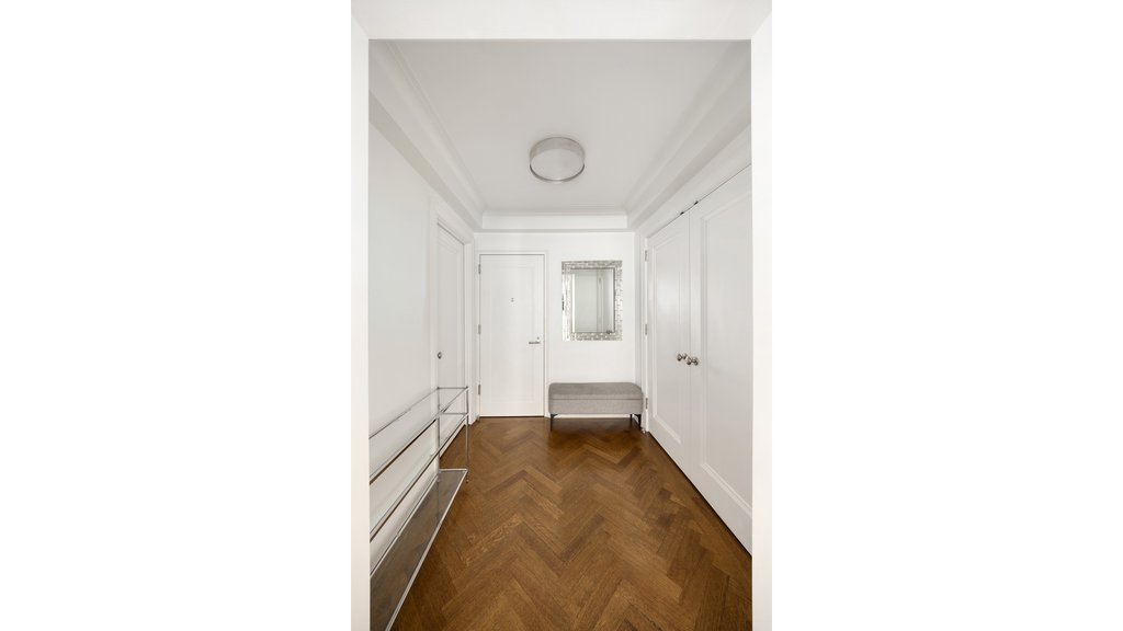 530 Park Avenue, Unit 5J photo 7