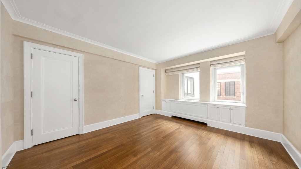 530 Park Avenue, Unit 5J photo 10