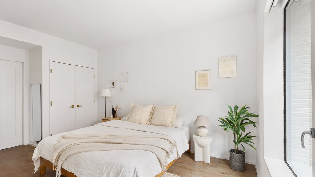 345 West 14th Street, Unit 6C photo 4