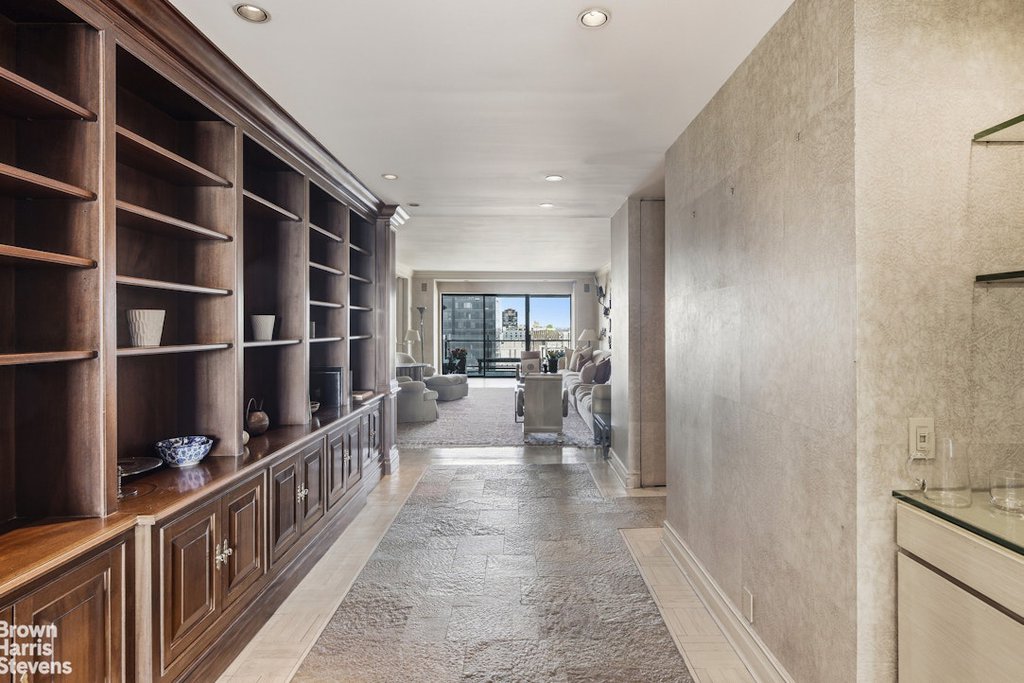 425 East 58th Street, Unit 35E photo 7