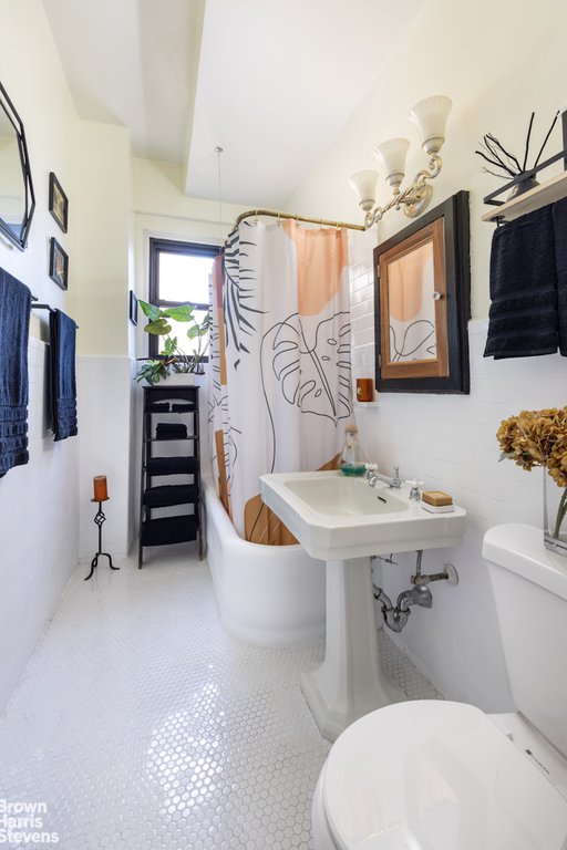 1349 Lexington Avenue, Unit 7A photo 7