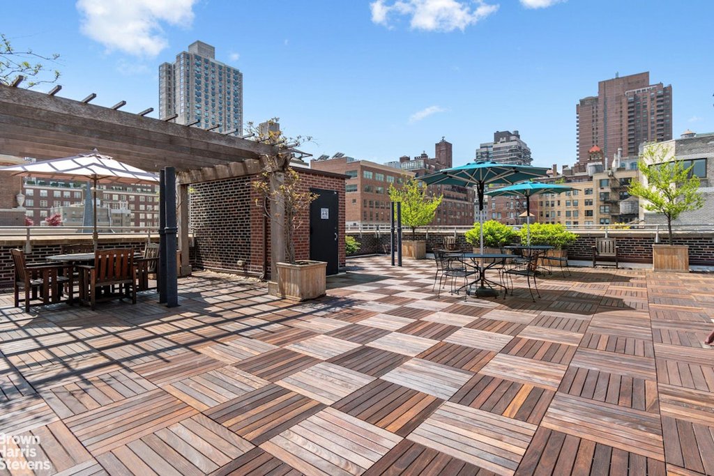 1349 Lexington Avenue, Unit 7A photo 11