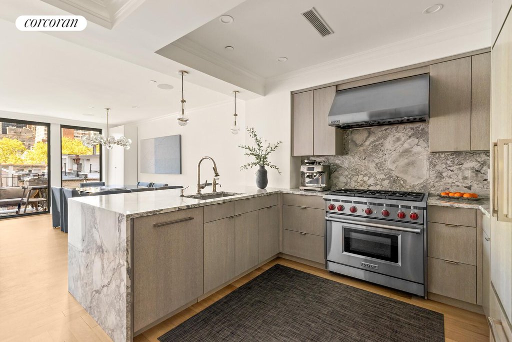 230 East 63rd Street, Unit 5 photo 3