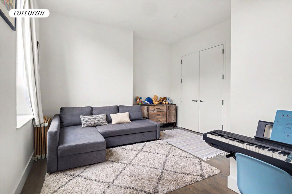 416 West 52nd Street, Unit 415 photo 2