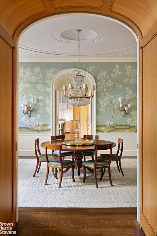 2 East 70th Street, Unit MAISONETTE photo 2