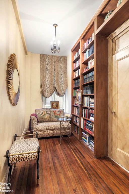 470 Park Avenue, Unit 3B photo 7