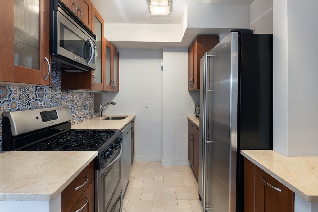 201 East 66th Street, Unit 17P photo 3