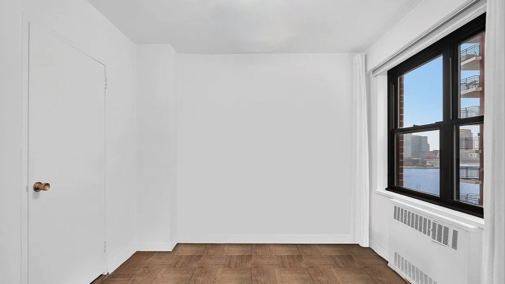 50 Sutton Place South, Unit 8K photo 8