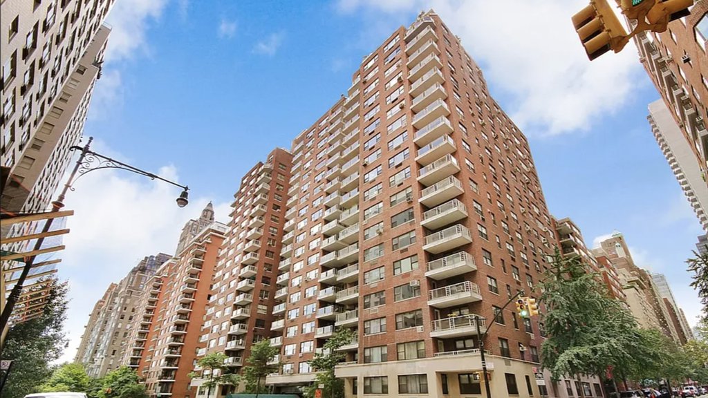 50 Sutton Place South, Unit 8K photo 18