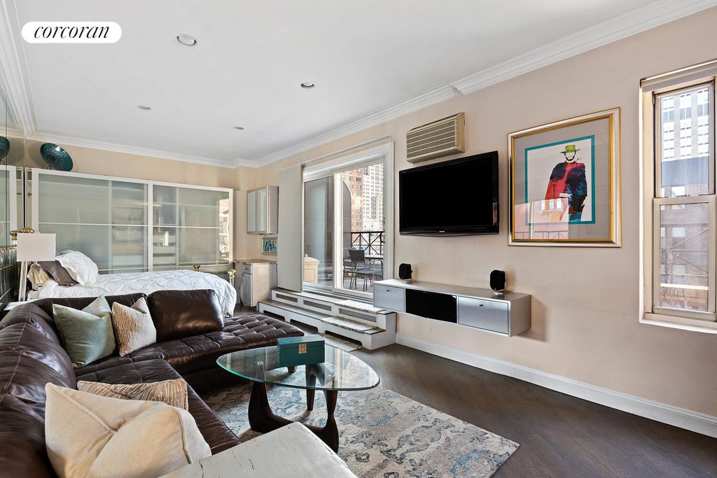 220 Madison Avenue, Unit PHC photo 3