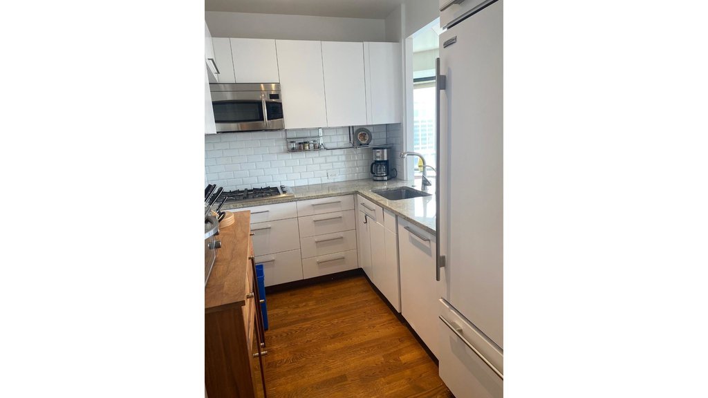 150 West 56th Street, Unit 5106 photo 2