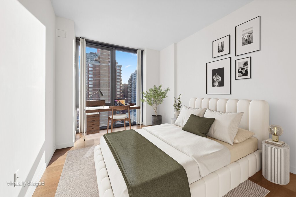 302 East 96th Street, Unit PH5 photo 14