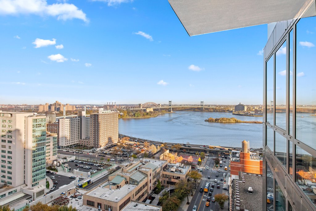302 East 96th Street, Unit PH5 photo 17