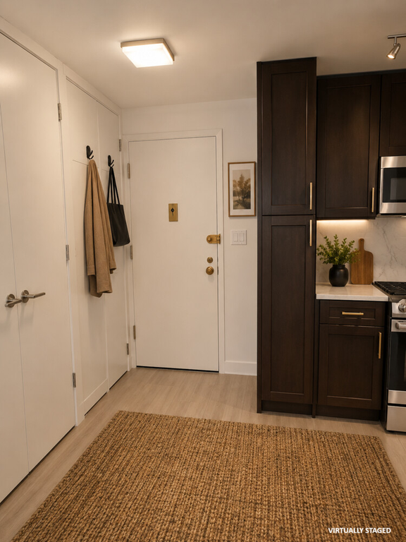 305 East 40th Street, Unit 5C photo 4