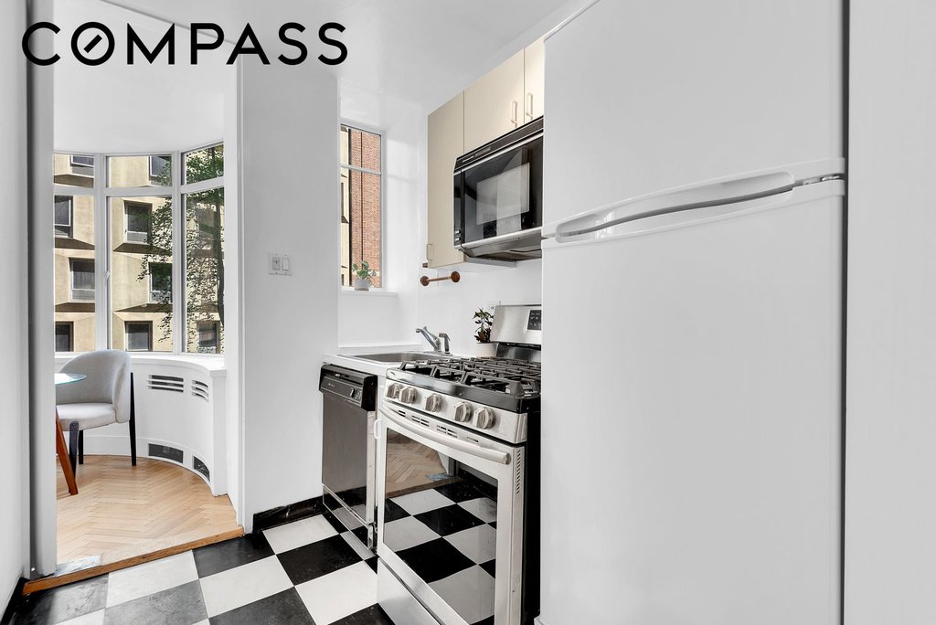 24 West 55th Street, Unit 3D photo 4