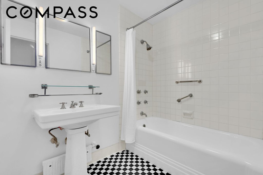 24 West 55th Street, Unit 3D photo 7