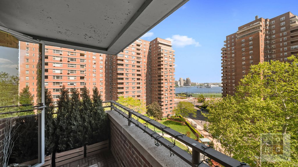 572 Grand Street, Unit G803 photo 9