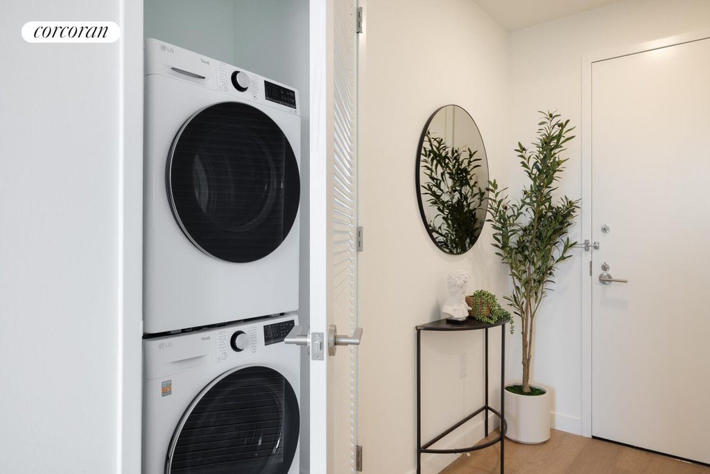 405 West 206th Street, Unit 1702E photo 13