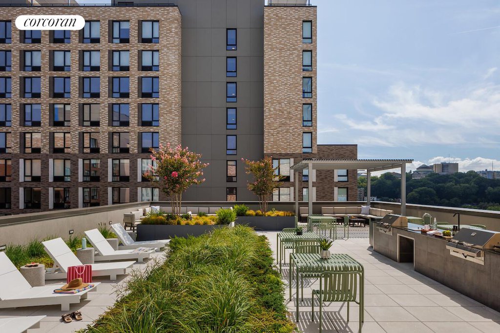 405 West 206th Street, Unit 1702E photo 45
