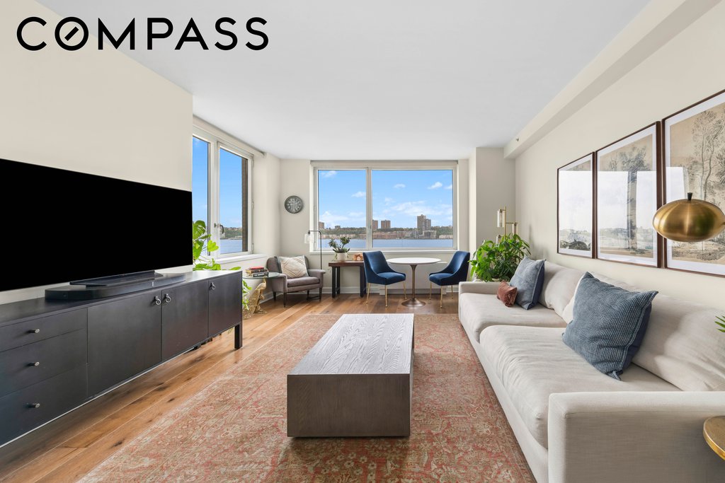 100 Riverside Boulevard, Unit 7G