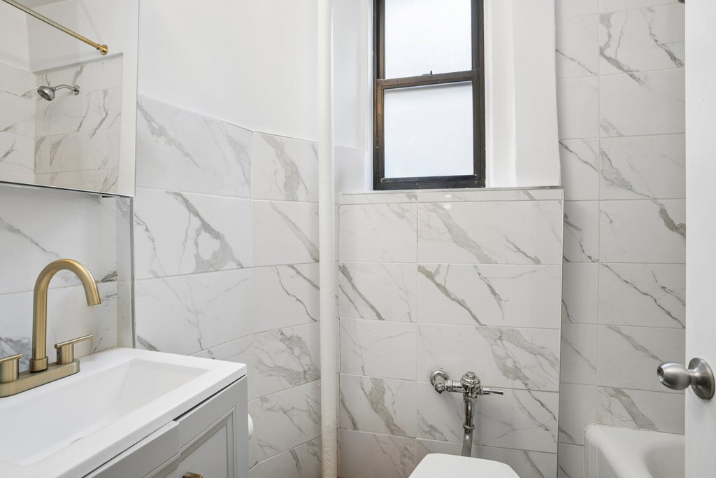 317 East 18th Street, Unit 4A photo 5