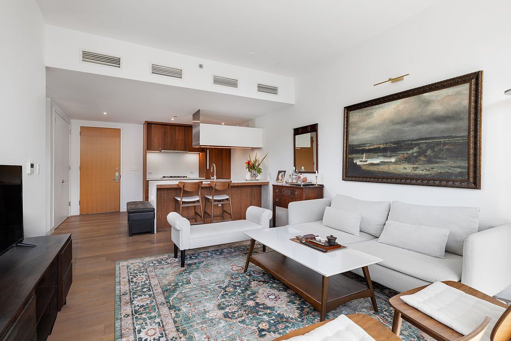 21-30 44th Drive, Unit 3M photo 3