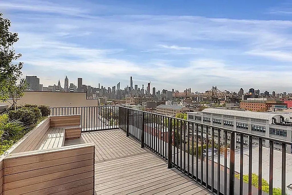 21-30 44th Drive, Unit 3M photo 20