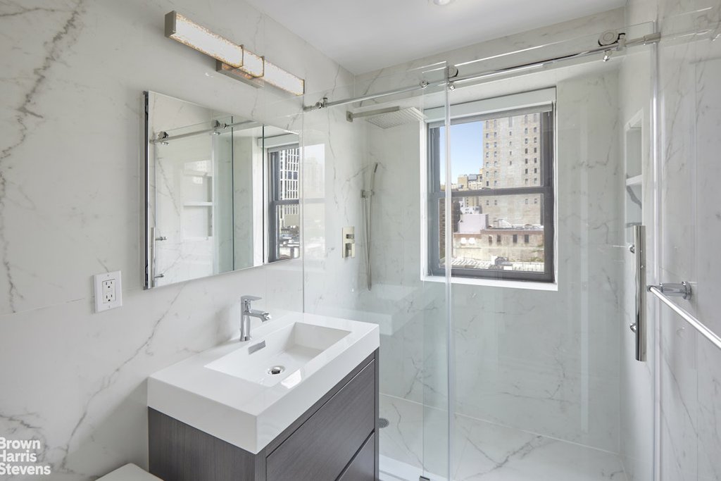 345 East 80th Street, Unit 14K photo 5