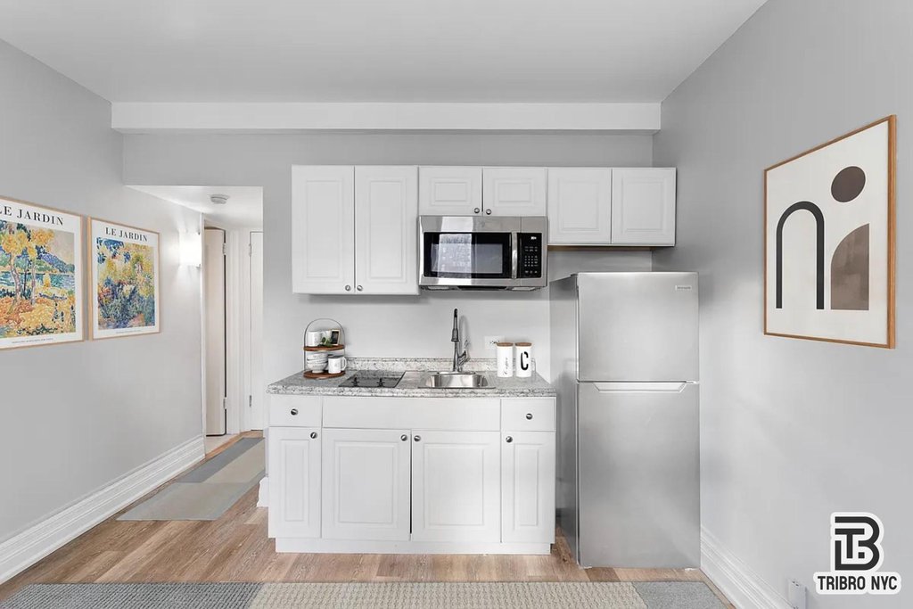 240 West 73rd Street, Unit 908