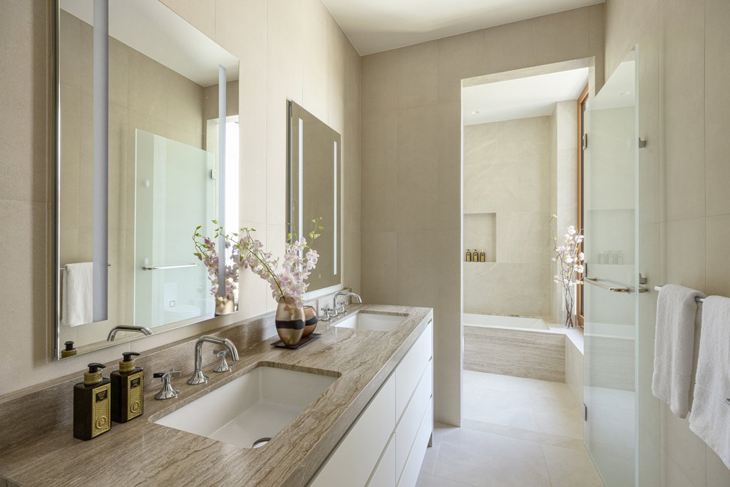 201 East 74th Street, Unit FLOOR30 photo 9