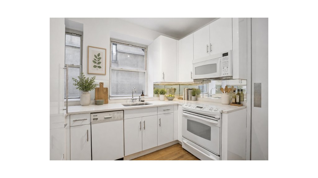 40 West 55th Street, Unit 5A photo 2