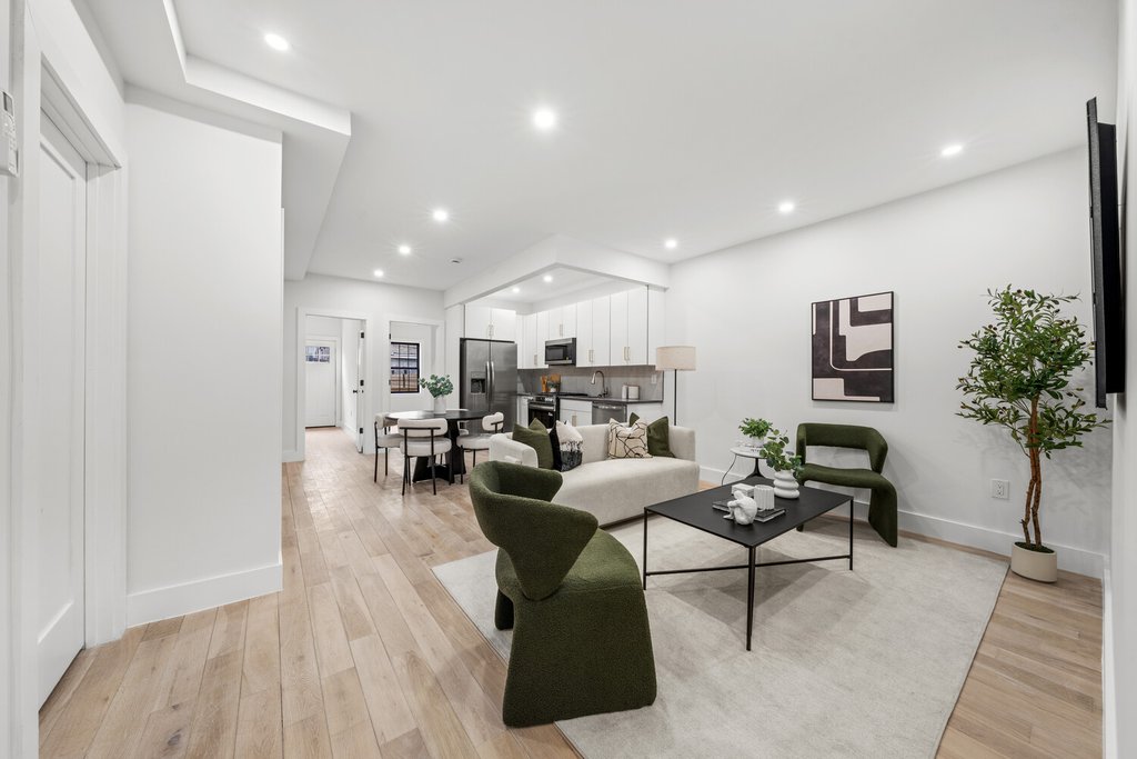 355 East 51st Street – For Sale photo 2