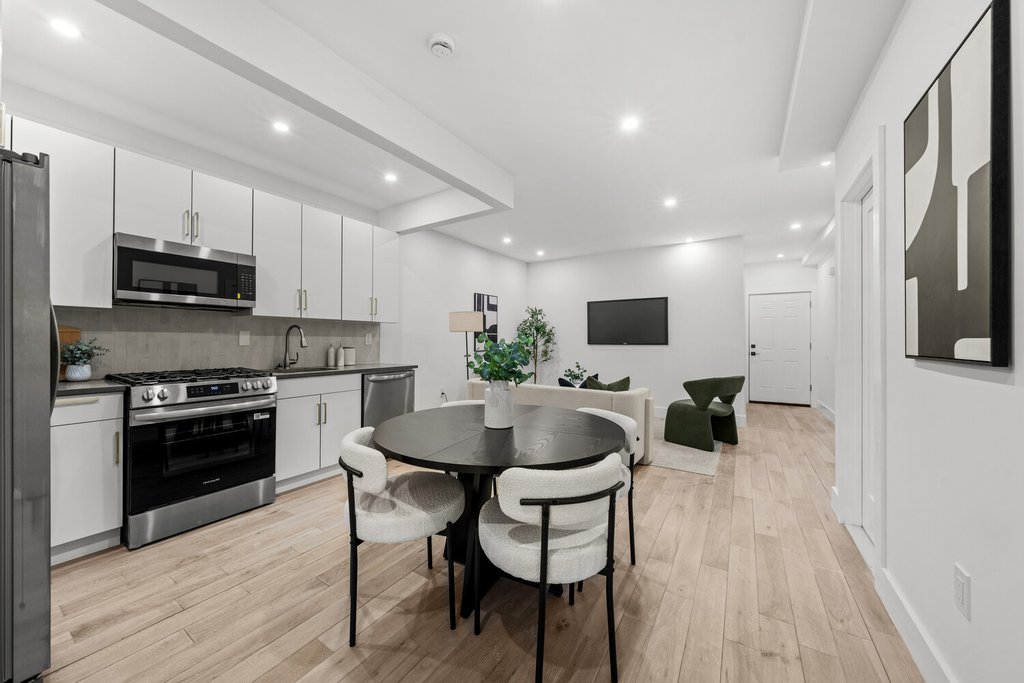 355 East 51st Street – For Sale photo 5